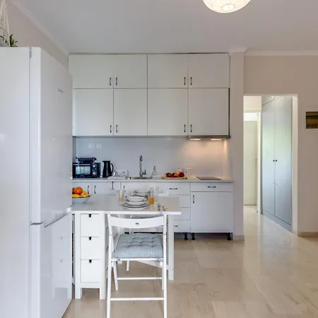 Sunny Comfortable Apartment *