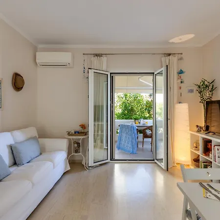 Sunny Comfortable Apartment *